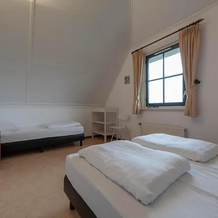 De Buitenplaats 97 For 5-people Near