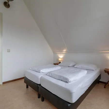 De Buitenplaats 97 For 5-people Near וילה